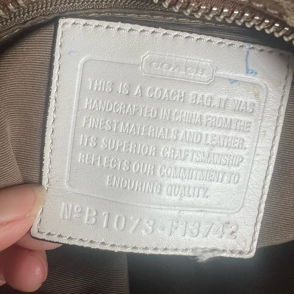 Authentic Coach purse - Picture 7 of 7